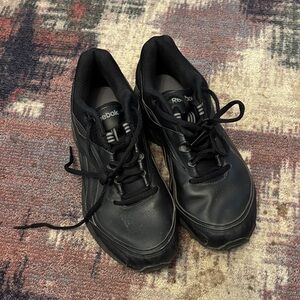 🔮 Reebok Men's Black Athletic Sneakers Size 8